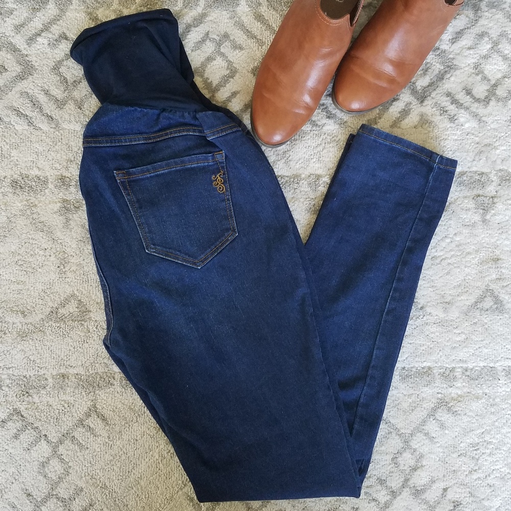 Jessica Simpson maternity skinny jeans- size large
